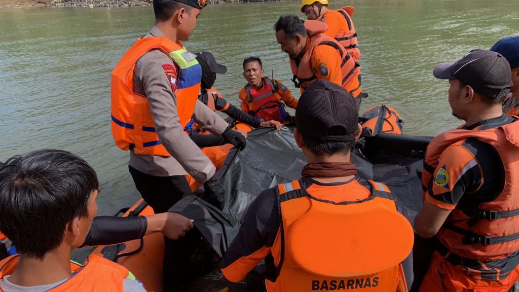 Tim SAR Gabungan Temukan Nelayan Asal Soppeng Tenggelam di Sungai Walannae, Begini Kondisinya