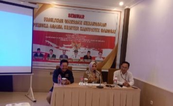 Asisten 1 Buka Seminar Fasilitasi Wawasan Kebangsaan Pemuka Agama Kristen Kabupaten Banggai Tahun 2023