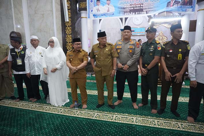 Kapolres AKBP Ade Nuramdani Hadiri Pelepasan 183 Calon Jemaah Haji Asal Kabupaten Banggai