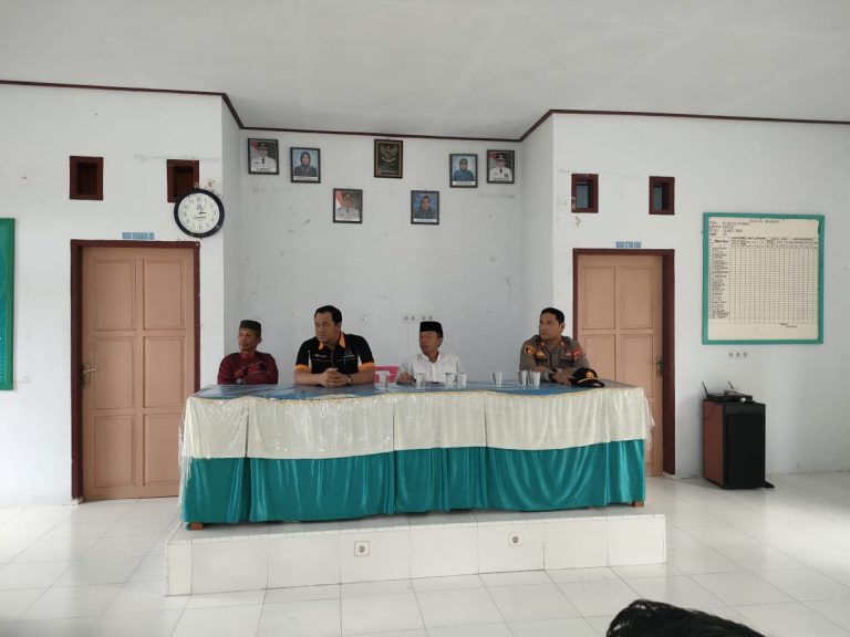 Kapolsek Bersama Forkopimcam Pagimana Rakor Jelang Idul Adha 1444H