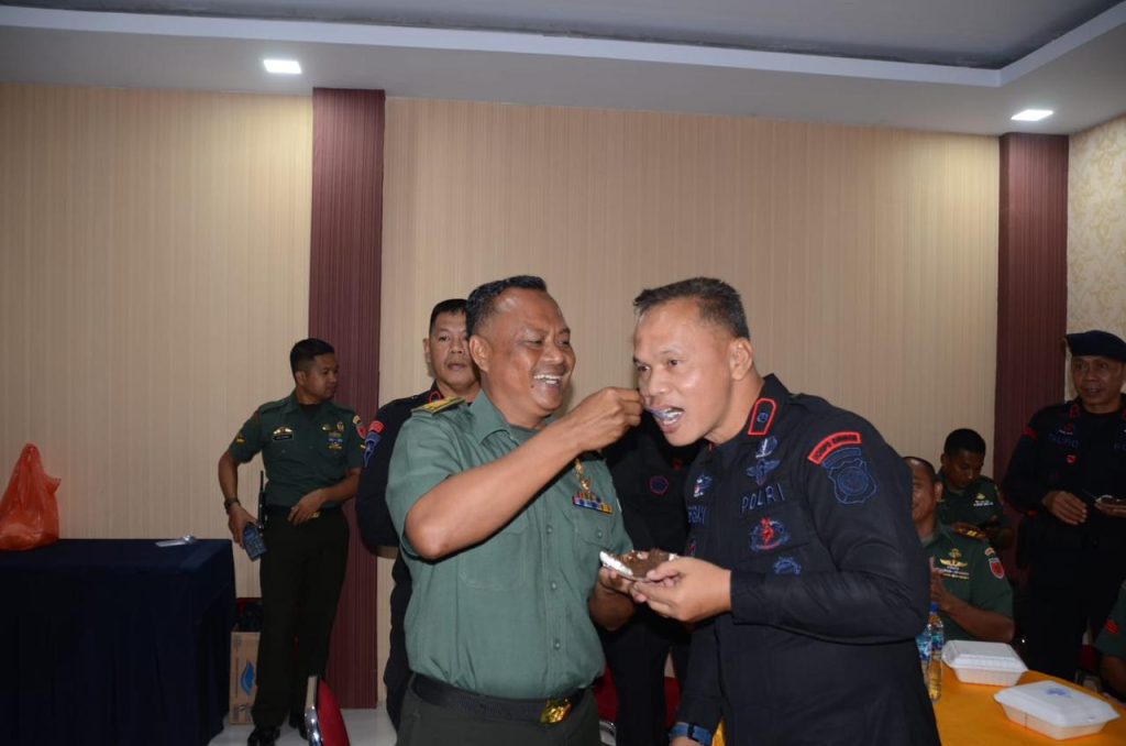 TNI Mendadak Serbu Markas Brimob Bone, Kejutkan Danyon Ichsan