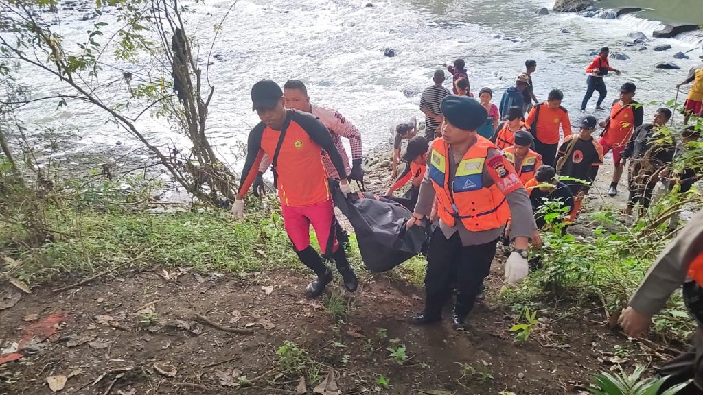 Pemuda Hanyut di Sungai Soppeng Ditemukan SAR Gabungan, Begini Kondisinya