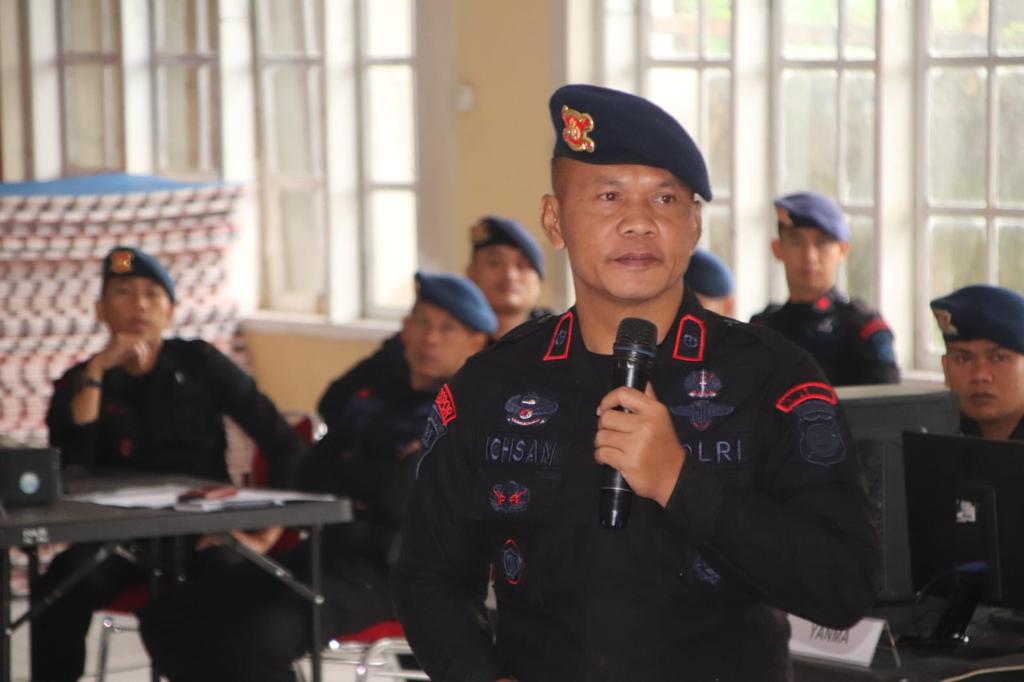 Tingkatkan Kemampuan Personel, Brimob Bone Gelar Latihan Gladi Posko Dan TFG