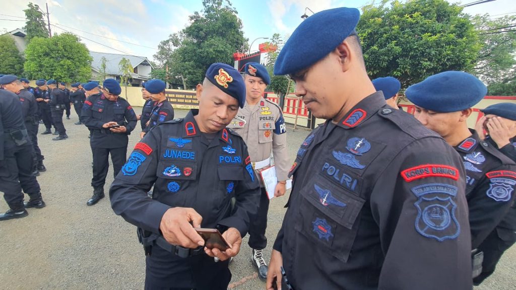 Mendadak Seluruh HP Personel Batalyon C Pelopor Diperiksa, Ada Apa ?