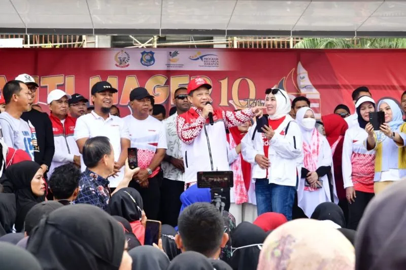 Mendagri Gaungkan Jalan Sehat Anti Mager di Sulawesi Selatan