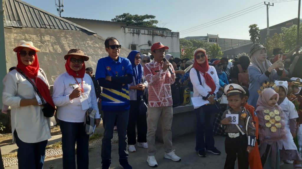 Ratusan Pelajar TK,PAUD SE-Kecamatan Tamalanrea Ikuti Lomba Pawai dan Karnaval