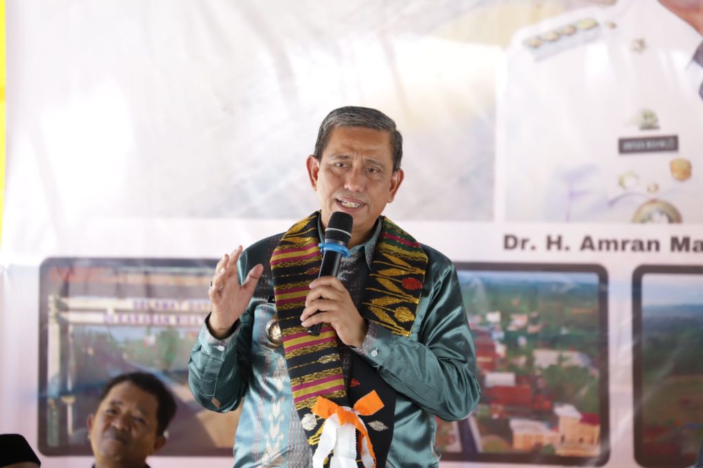 Resmikan Jalan Ruas Callaccu-Tingaraposi, Amran Mahmud : Akses Utama Masyarakat Angkut Hasil Produksi