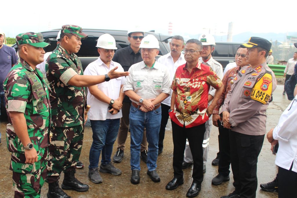 Gubernur Sulawesi Tengah Tinjau Lokasi PT. ITSS dan Beri Santunan Korban :