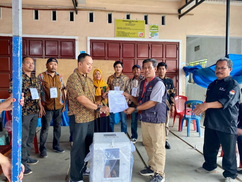 PSU TPS 21 Kelurahan Katimbang Berjalan Lancar