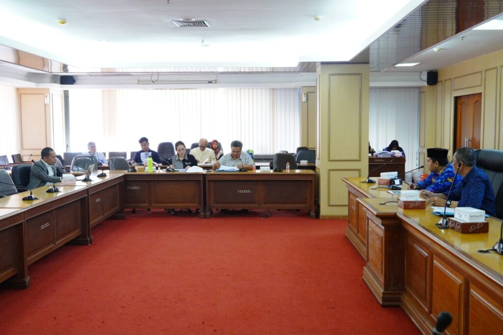 Bapemperda DPRD Sulsel Gelar Rapat Ekspose Rancangan Perda Pengembangan Desa Wisata