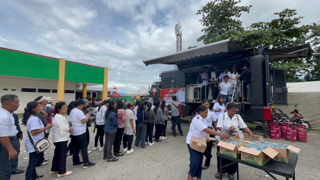 Sat Brimob Polda Sulteng Dirikan Dapur Lapangan Paska Pengamanan ibadah Oikumene