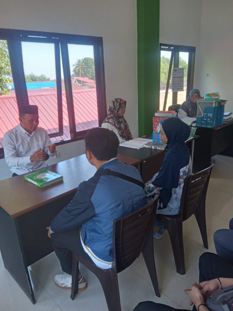 Penyuluh KUA Kecamatan Mangarabombang Laksanakan Kursus Calon Pengantin