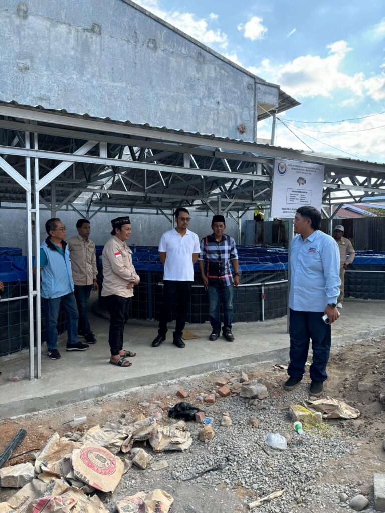 Calon Wali Kota Makassar Andi Seto Asapa Kunjungi Lokasi Bioflok Binaannya di Tamalanrea