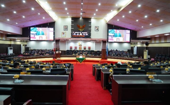 DPRD Sulsel Gelar Rapat Paripurna Penandatanganan Nota Kesepakatan Antara Gubernur Sulsel Dengan DPRD