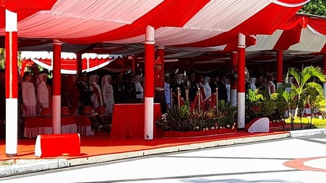 Pj Gubernur Sulsel Zudan Arif Pimpin Upacara HUT ke-79 RI