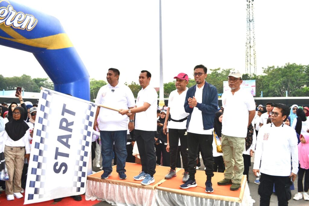 Ketua KPI Pusat Hadiri Jalan Sehat di Maros
