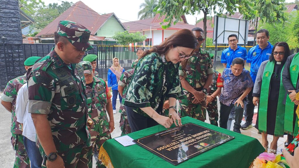 Bupati Poso di Dampingi Dandim 1307/Poso Resmikan Perehaban Gereja Oikumene Kodim 1307/Poso: Simbol Toleransi dan Kebersamaan