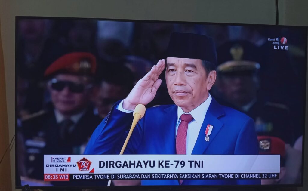 Presiden Jokowi Pimpin Upacara HUT ke-79 TNI