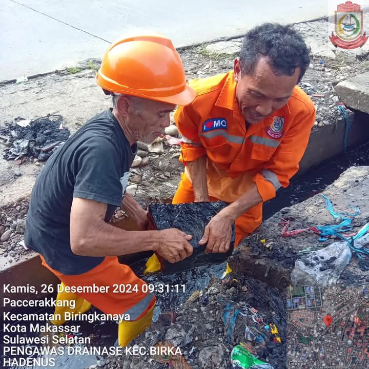 Hari Libur, Satgas Drainase Kecamatan Biringkanaya Tetap Jalankan Tugas