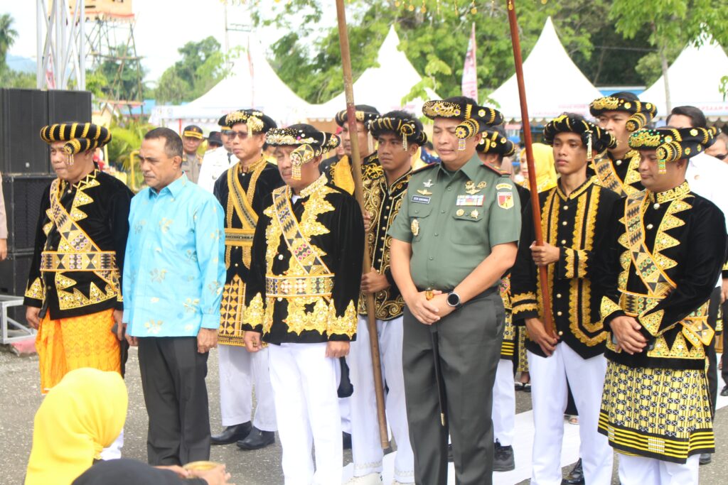 Danrem 132/Tdl di Dampingi Dandim 1311/Morowali Hadiri Peringatan HUT Morowali Ke-25