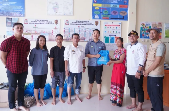 Manajemen Hotel Premier Makassar Gerak Cepat Salurkan Bantuan Korban Banjir