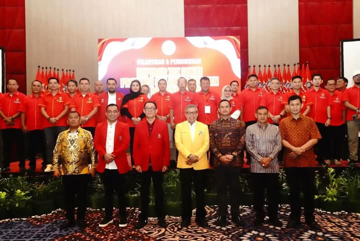 Rahman Pina Hadiri Pelantikan Ketua Depidar SOKSI Sulsel