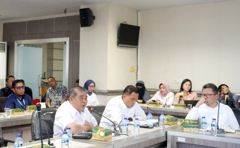 Rapat Kerja Komisi C DPRD Sulsel Hadirkan PT. Pelindo Regional 4 Makassar