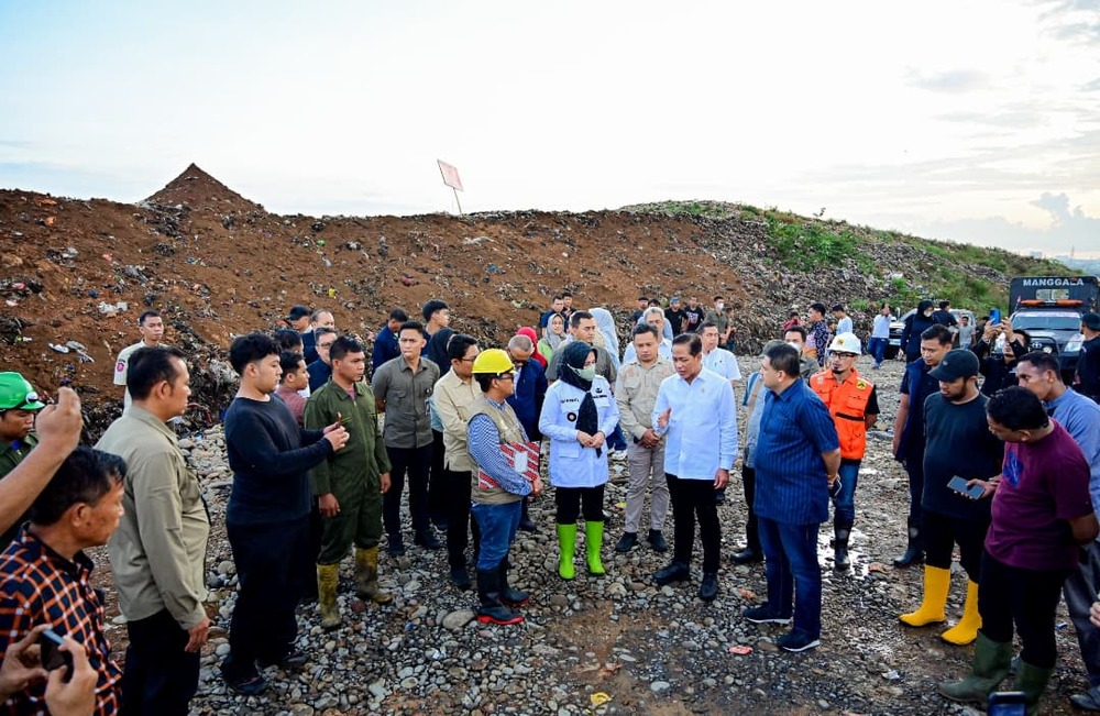 Wagub Sulsel dan Menteri LH Tinjau TPA Tamangapa Makassar