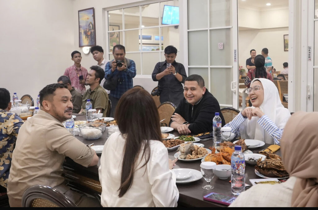 Wali Kota Makassar Munafri Bahas Pengembangan Budaya Bersama Wamen Kebudayaan