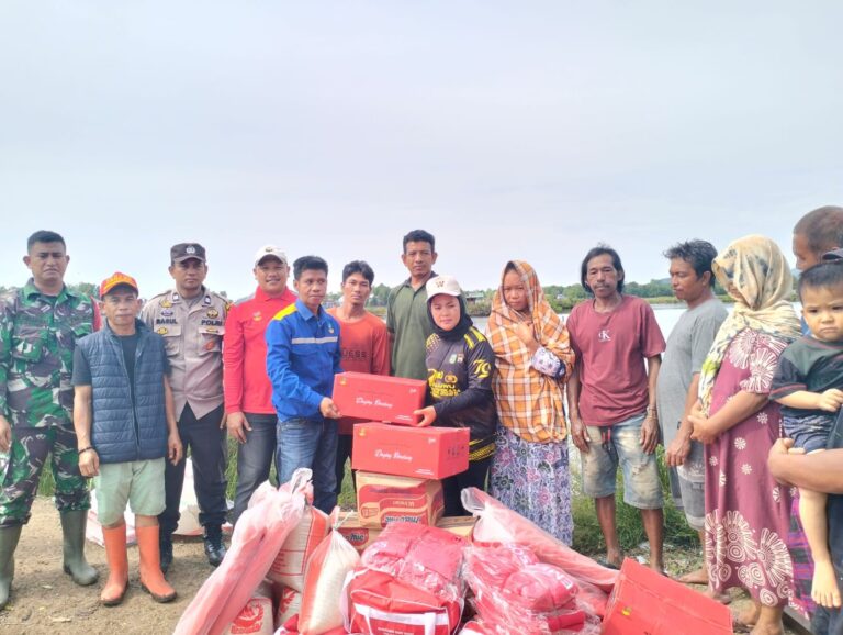 Pemprov Sulsel Salurkan Bantuan Korban Puting Beliung di Pinrang dan Luwu