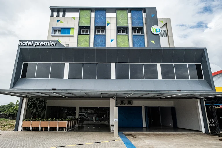 Hotel Premier Makassar Kembali Gelar Lomba Fashion Show, Adzan, Karaoke dan Senam Kreasi