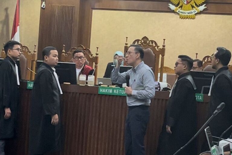 Eks Menteri Perdagangan Tom Lembong Dituntut 7 Tahun Penjara