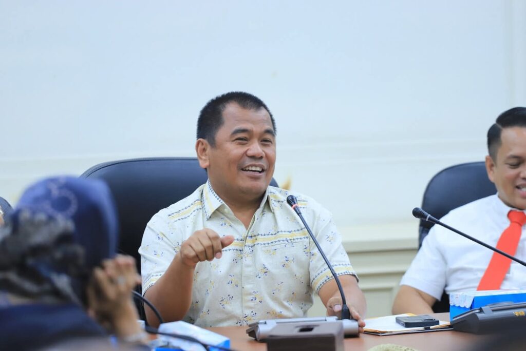 Wakil Ketua DPRD Sulsel Rahman Pina Pimpin Rapat Konsultasi Terkait Ranperda RPJMD Sulsel Tahun 2025–2029