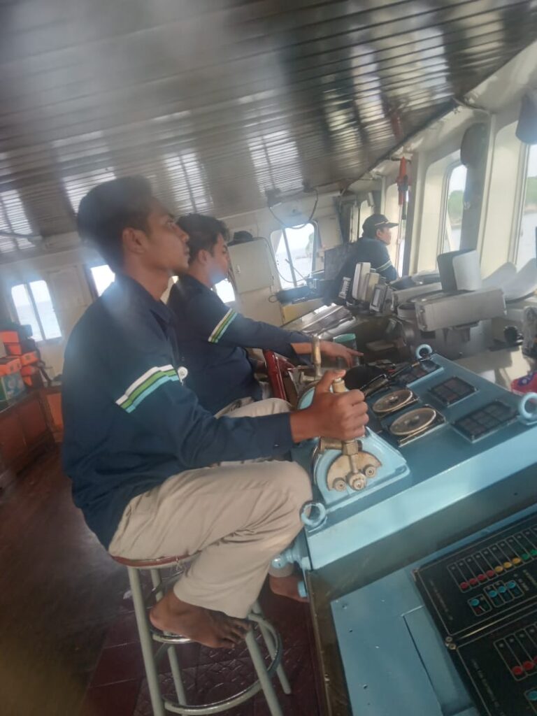 KMP Balibo Sandar Sempurna di Dermaga Pammatata