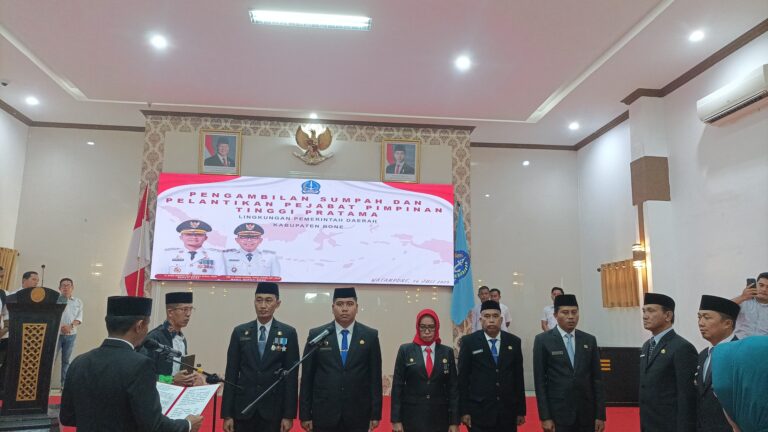 Bupati Andi Asman Lantik 5 Pejabat Eselon II Lingkup Pemkab Bone