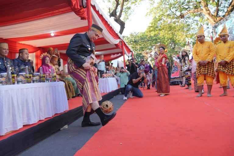 Munafri Buka Perayaan Hari Budaya Kota Makassar Ke-7