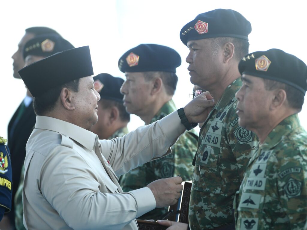 Presiden Prabowo Lantik Wakil Panglima TNI Jenderal TNI Tandyo Budi Revita