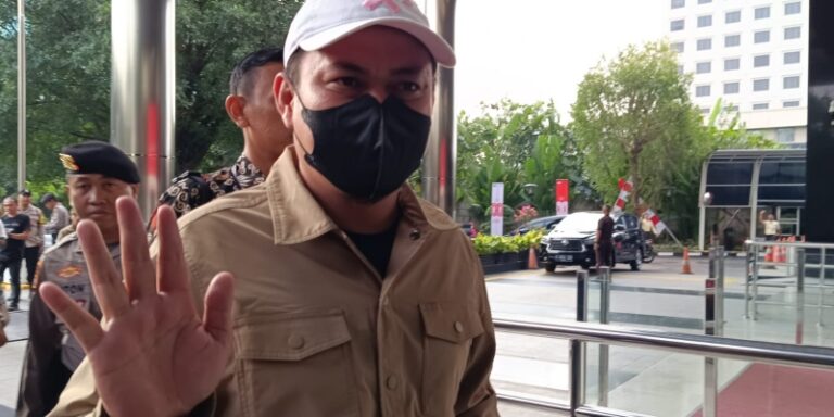 Bupati Kolaka Timur Abd Azis Digiring ke KPK