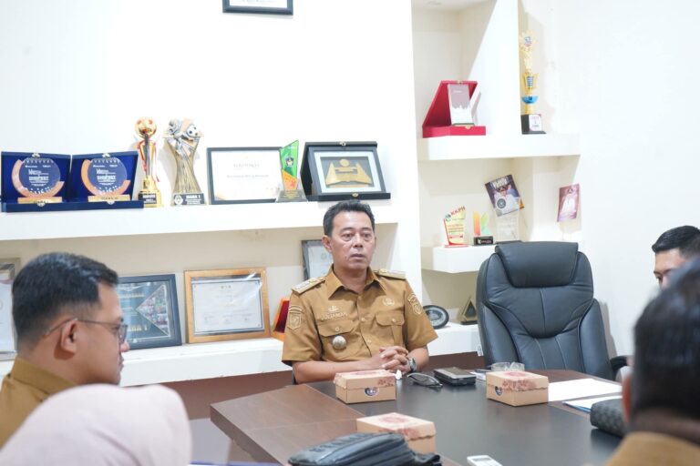 Camat Biringkanaya Pimpin Rakor Persiapan Pesta Rakyat HUT Ke-80 RI