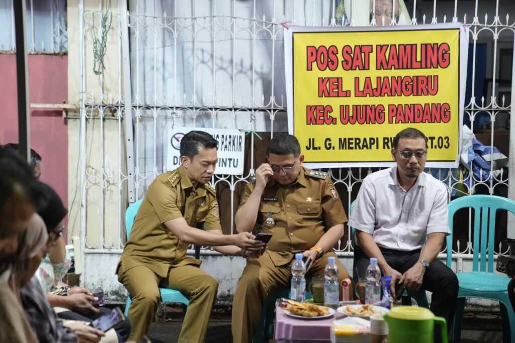 Wali Kota Munafri, Semalam Tinjau Poskamling di Empat Kecamatan
