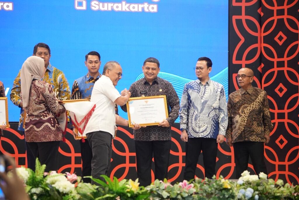 Munafri : BRIDA Makassar Sabet Penghargaan Optimal 2025 dari BRIN
