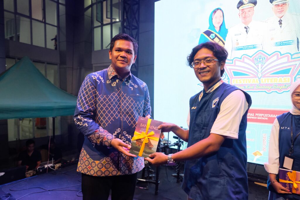 Bupati Bantaeng Tutup Library Pop Up Fest 2025