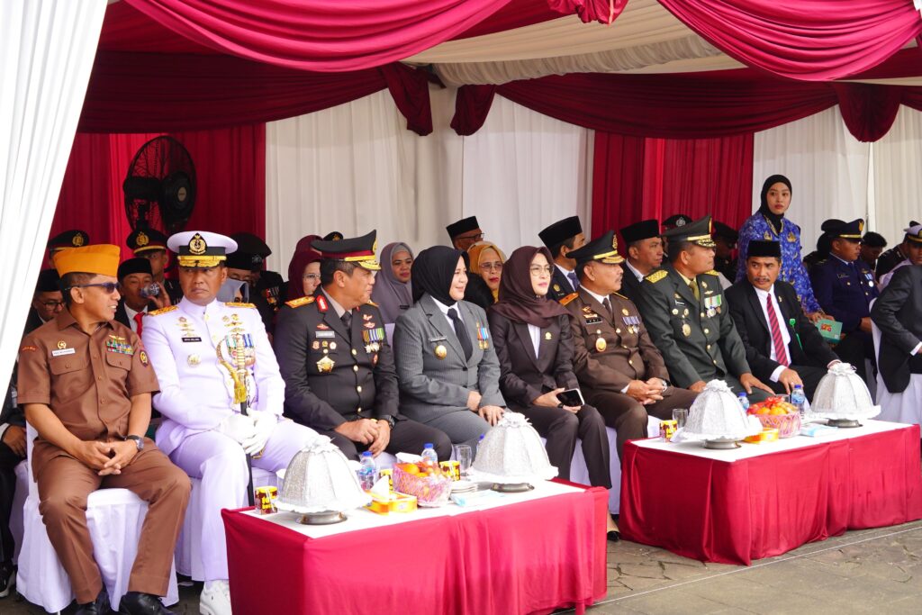 Ketua DPRD Provinsi Sulawesi Selatan mengh Hadiri Upacara Peringatan Hari Pahlawan