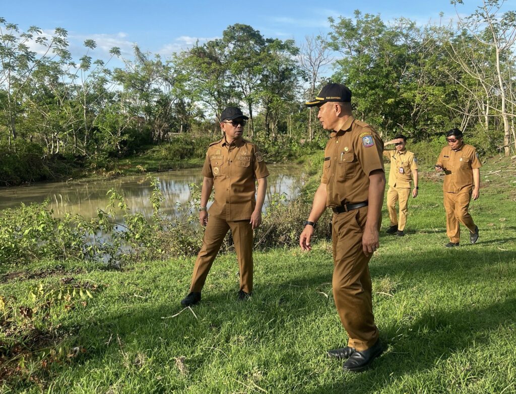 Bupati Soppeng Dampingi Tim Kementerian PUPR RI Tinjau Lokasi Pembangunan Sekolah Rakyat