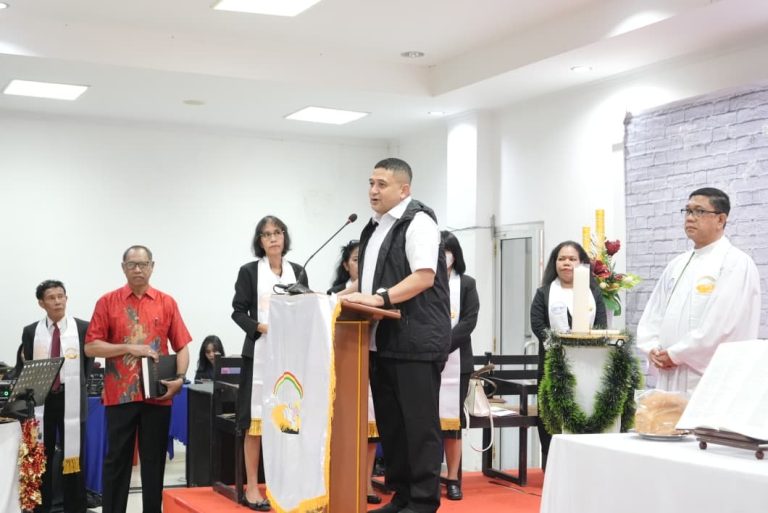 Pesan Damai Wali Kota Makassar Munafri di Malam Misa Natal 2025