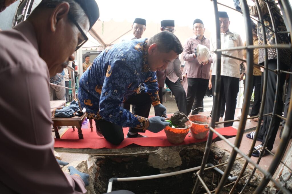 Renovasi Masjid Nurul Mu’jizat Dimulai, Munafri Janjikan Dukungan Pemkot Makassar