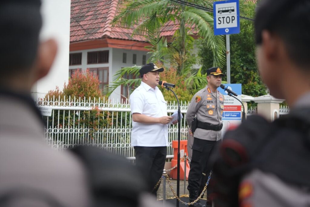 Wali Kota dan Kapolrestabes Makassar Kompak Pimpin Apel Pengamanan Malam Tahun Baru 2026