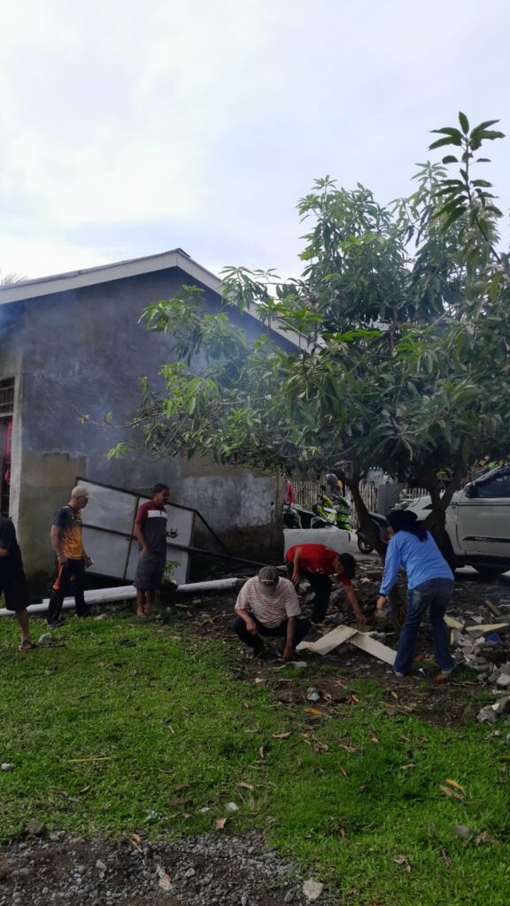 Kelurahan Katimbang Laksanakan Jumat Bersih