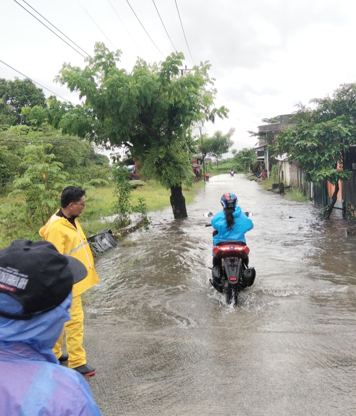 Lurah Katimbang Pantau Kondisi Wilayah di Perumahan Kodam 3