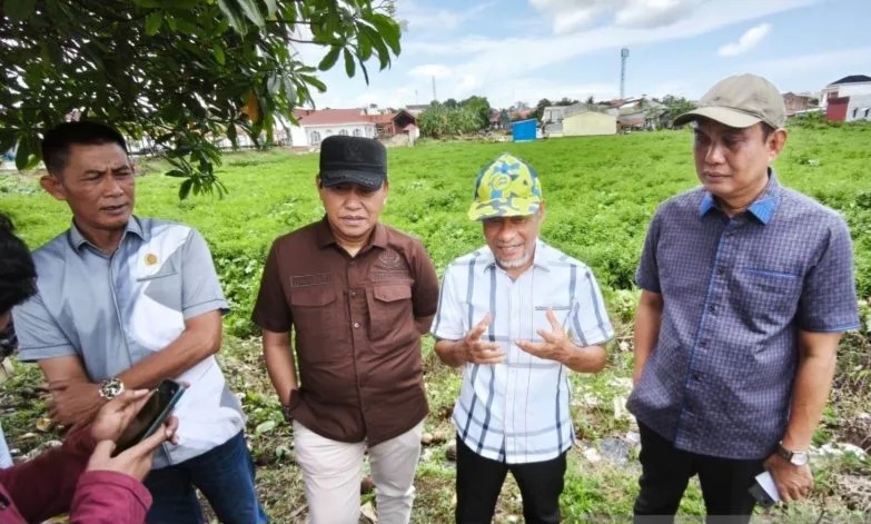 Anggota Komisi D DPRD Sulsel Tinjau Lahan Warga yang Diklaim Perum Perumnas